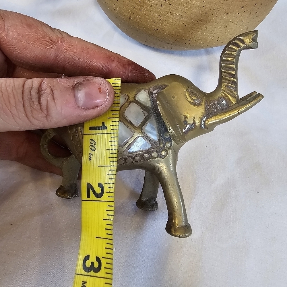Set Of Two Etched Shell Vintage Brass Elephant Sculpture Figure Animal MCM - Picture 8 of 9